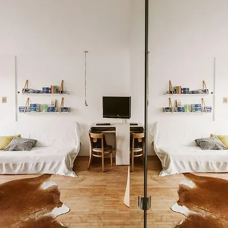 Stylish Studio Downtown